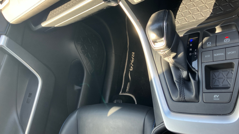 Toyota RAV4 2.5 VVT-i Hybrid Dynamic 5dr CVT 2WD Hybrid Estate